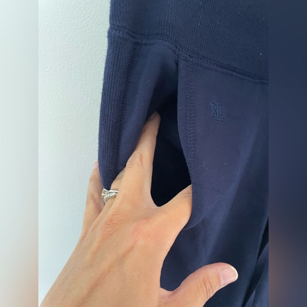 Polo Ralph Lauren Sweatpants Joggers Navy with gold detailing on string size M - Picture 3 of 10